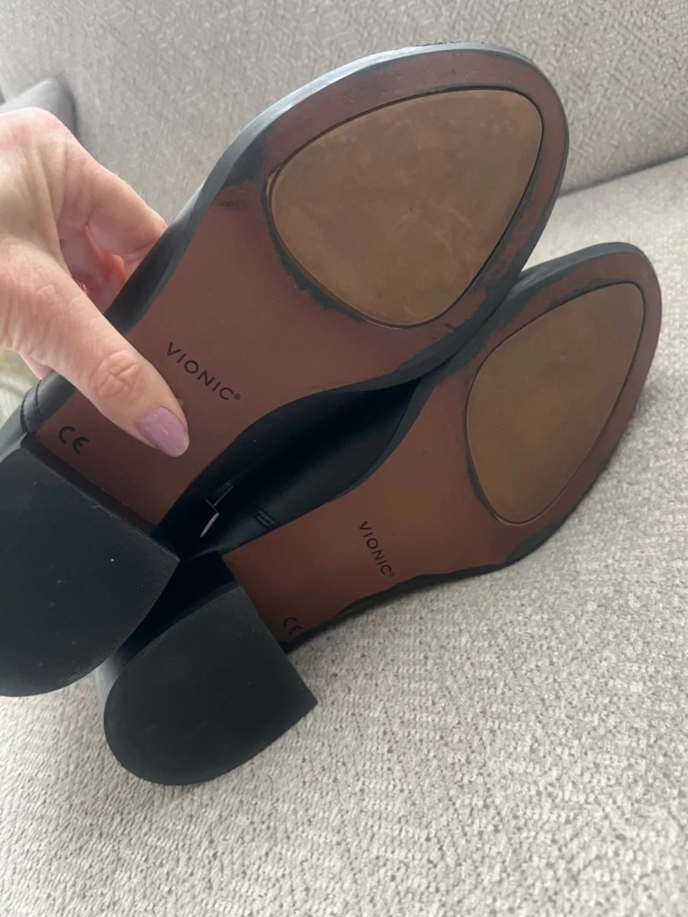 Vionic Black Leather Ankle Booties